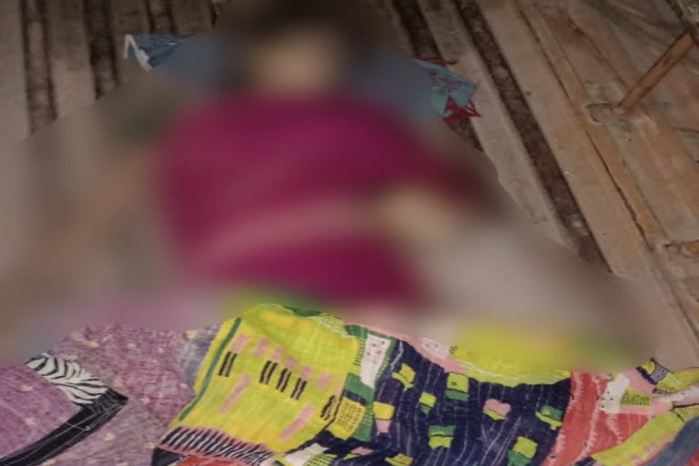 women and nascent baby found in well, महिला और नवजात बच्ची का शव कुंए से बरामद