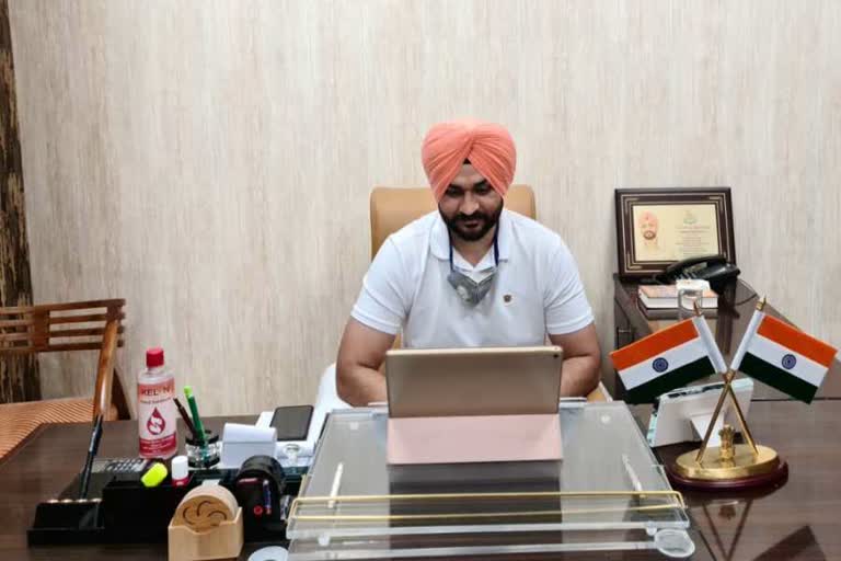 Sandeep Singh inspected the department of printing and stationery in chandigarh