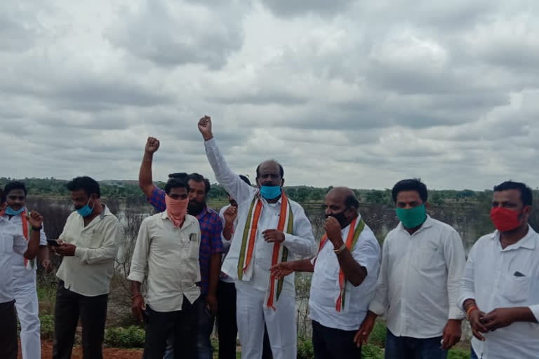 Kamareddy district Ellareddy constituency Congress leaders Arrested due to Godavari Jaladeeksha