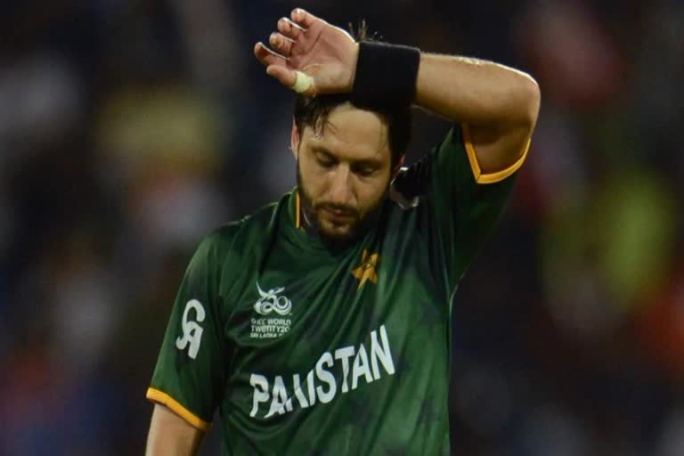 Shahid Afridi tests positive for Covid-19  ഷാഹിദ് അഫ്രിദിക്ക് കൊവിഡ്  ഷാഹിദ് അഫ്രിദി  Shahid Afridi