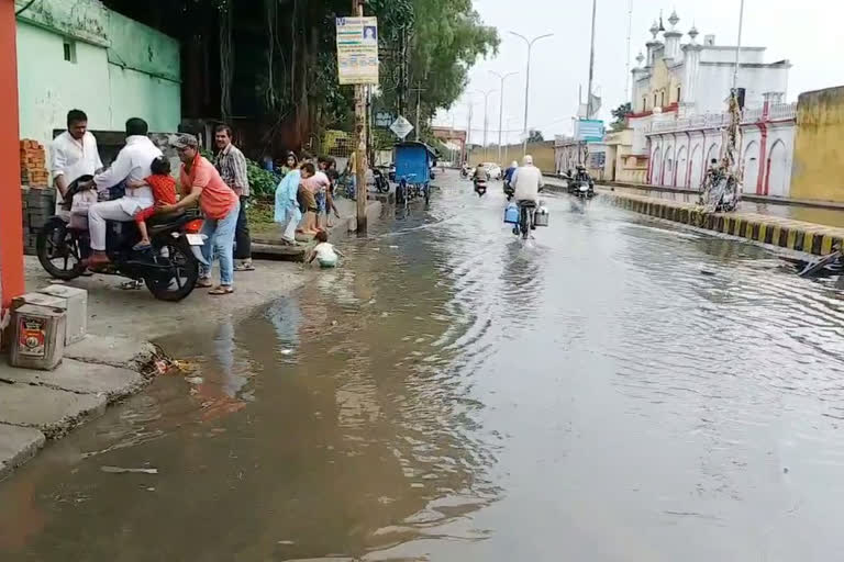 بارش سے گرمی سے راحت