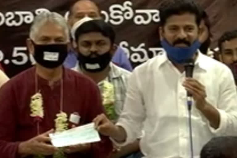 MP Ravant Reddy expressed solidarity with fasting journalists