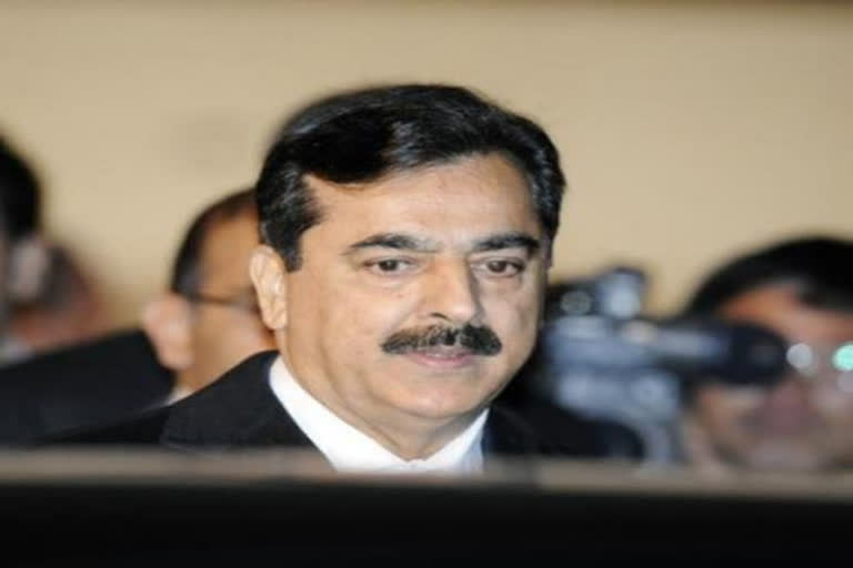 former pakistan prime minister yousuf raza gilani tests positive for covid19