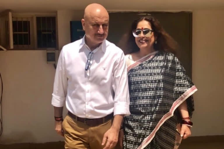 anupam kher sends birthday wishes to wife kirron with throwback pictures