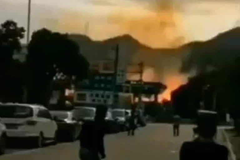 4 dead in oil tank explosion in china