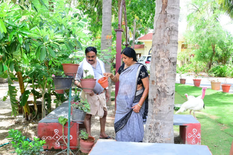 minister Errabelli dayakar rao cleans up his surrondings