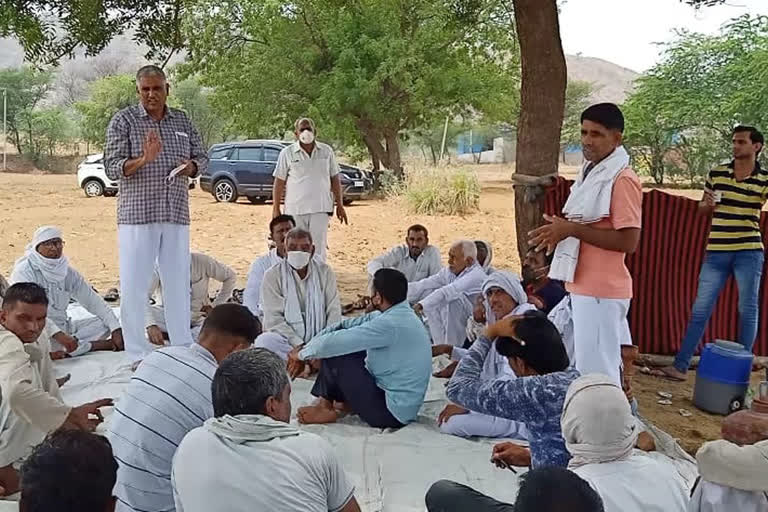 Tomato farmers are protesting in Charkhi Dadri