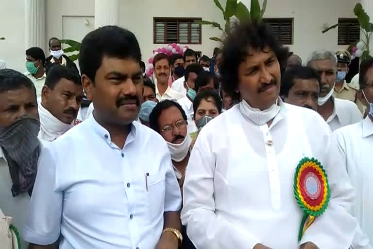 mp-b-y-raghavendra-react-about-land-reforms-act-at-shimoga