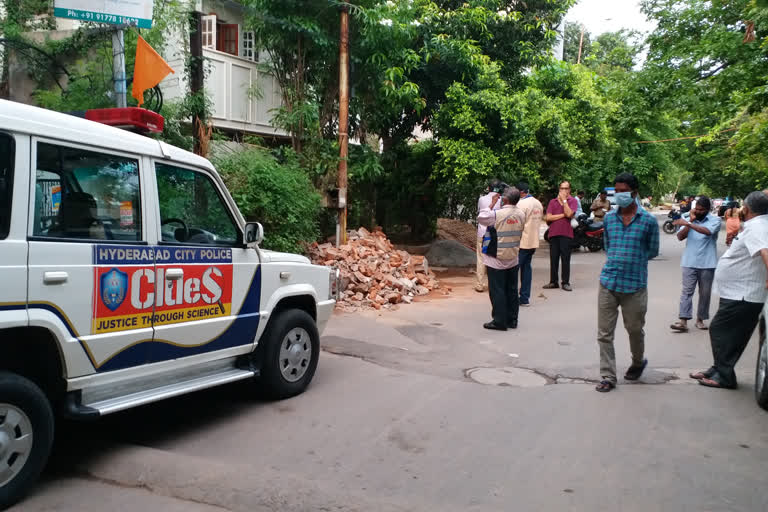 person is killed by a wall collapse in hyderabad