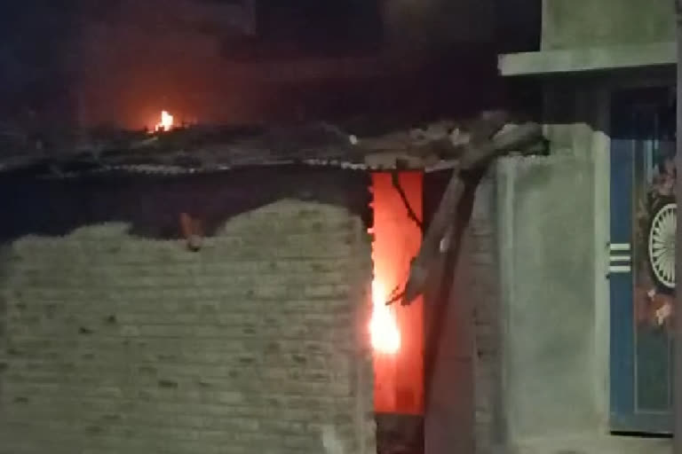 Cylinder blasted in Akola city no casualty reported