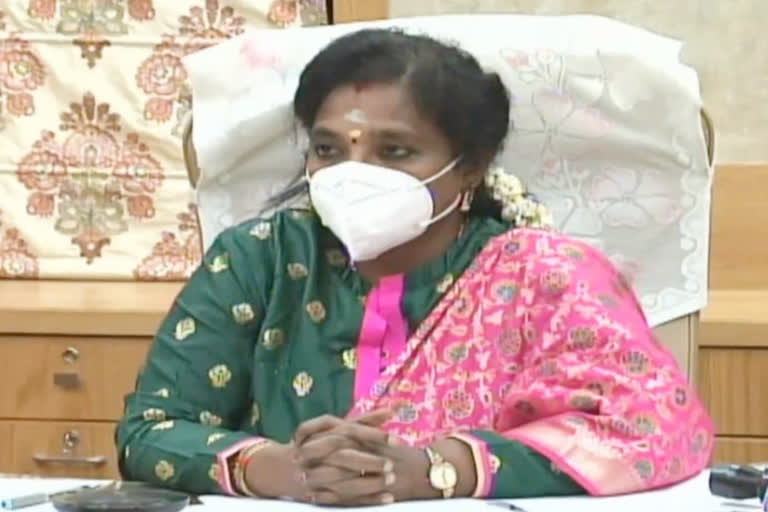 governor tamilisai video conference on telangana corona virus situation