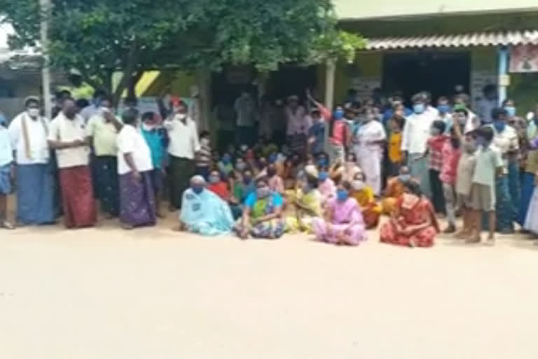 Women protest for close liquor store