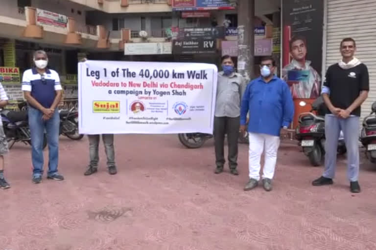 youth of Vadodara started the journey of 40 thousand km