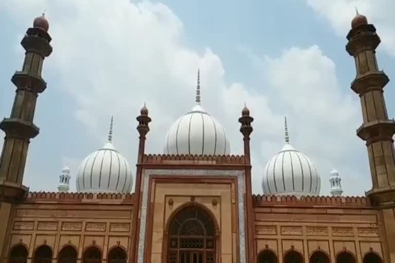 اے ایم یو کی تاریخی جامع مسجد