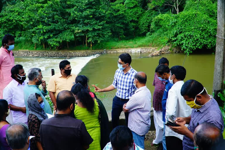 പത്തനംതിട്ട  പന്തളം വലിയകോയിക്കൽ ക്ഷേത്രക്കടവ്  സംരക്ഷണ ഭിത്തി പൂർത്തീകരിക്കൽ  കലക്‌ടർ  പി.ബി നൂഹ്  pathnamthitta  District Collector  Pandalam Valiyakoyikkal temple  P.B Noah  collector