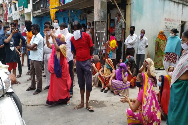 People protest in Ujjain Containment Zone