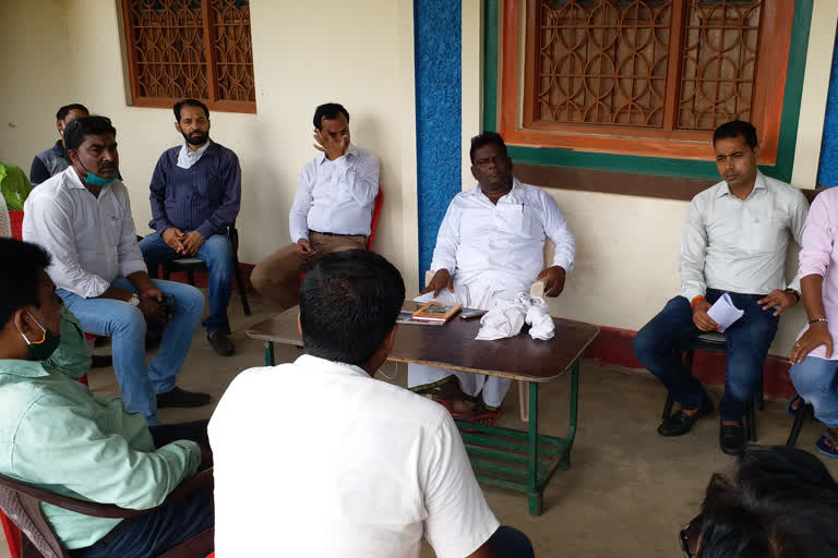 CRP BRP federation handed over demand letter to MLA in latehar