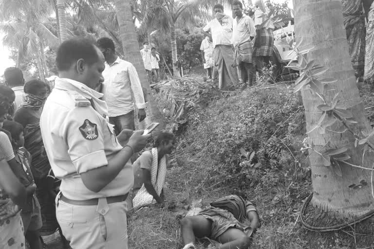 striking worker died with current shock in srikalahasti chittore district