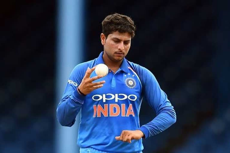 former pakistan off-spinner saqlain mushtaq praises kuldeep yadav