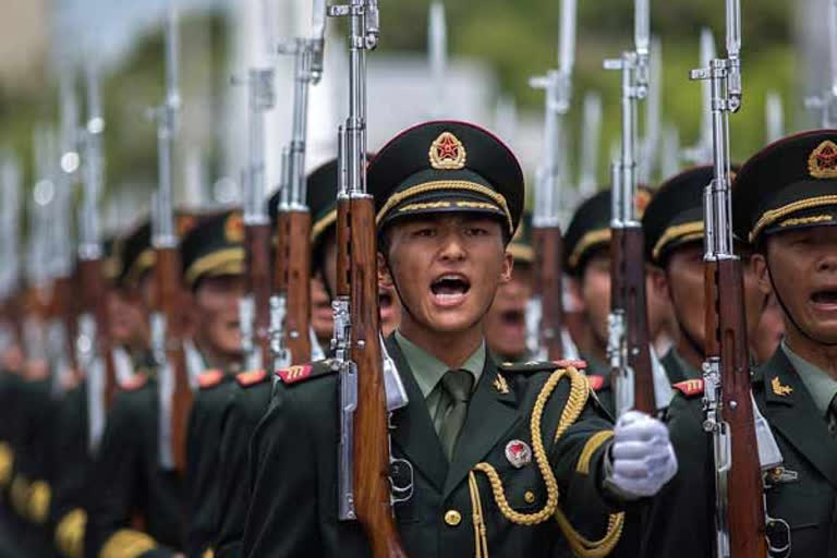 Chinese soldiers