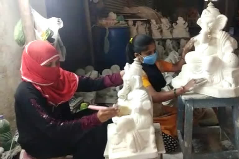 Locally made clay idols to replace Chinese Gauri-Ganesh in UP