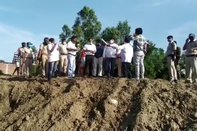 तटबंधों का निरीक्षण