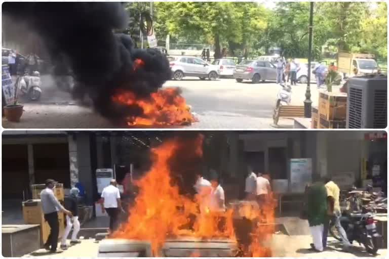 people protest against china due to india china border clash in ghaziabad-greater noida