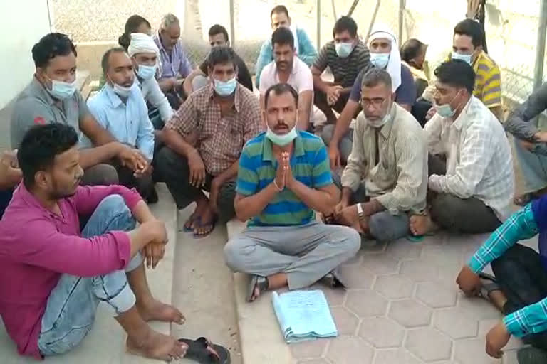 49 Rajasthani stranded in Kuwait, Rajasthani laborers trapped in Kuwait