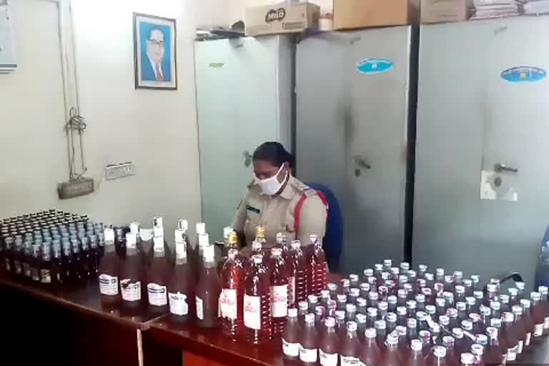 telangana liquor seezed at pedakakani guntur district