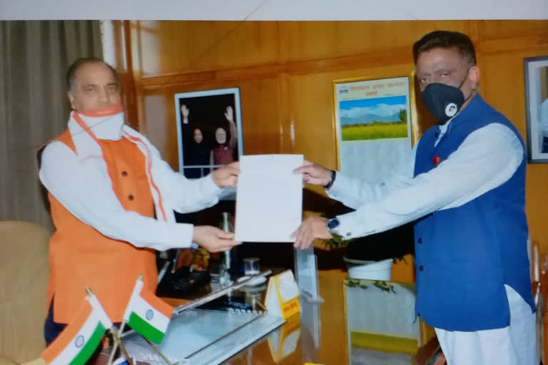 Congress submitted report to CM