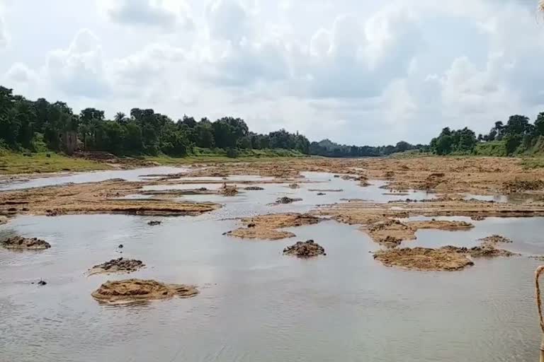 work of sand lifting stopped after order of NGT in pakur