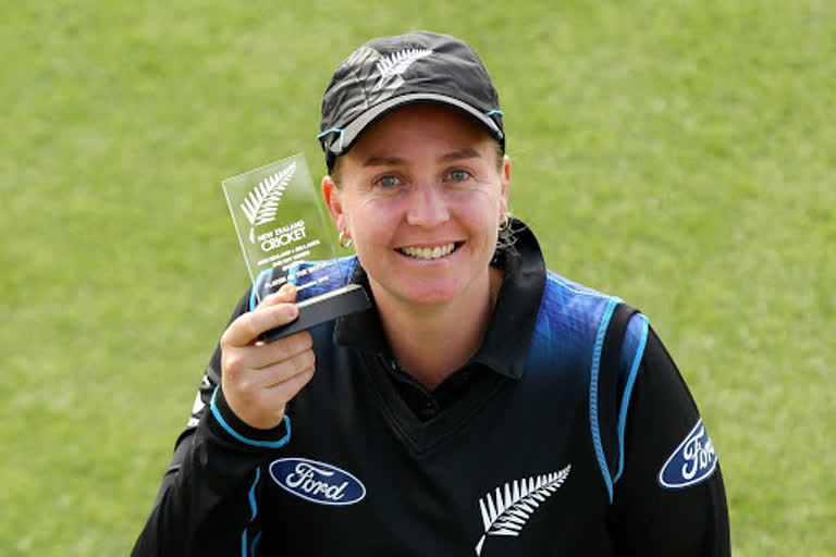 Rachel Priest retires from international cricket, signs for Cricket Tasmania