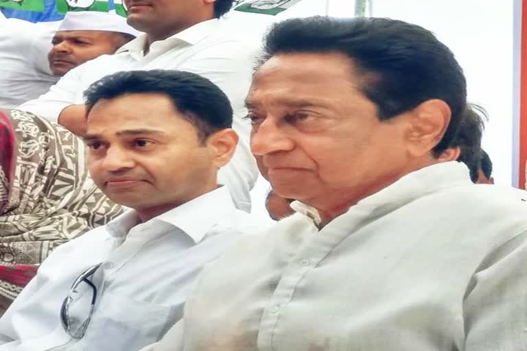 MP Nakul Nath and former Chief Minister Kamal Nath