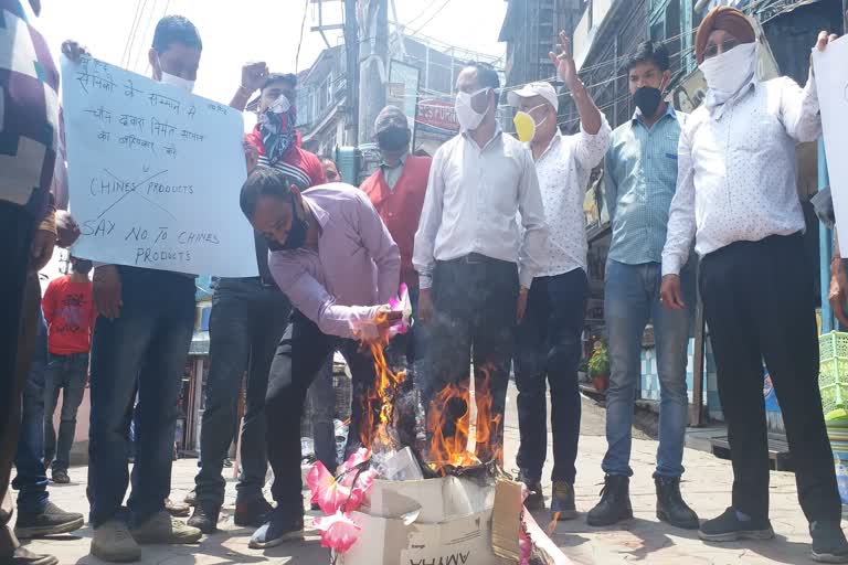 Shopkeepers set fire to Chinese goods in Shimla