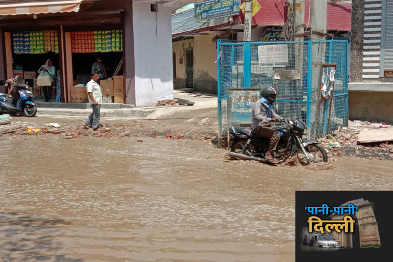 horrific water logging on adarsh enclave road kirari assembly