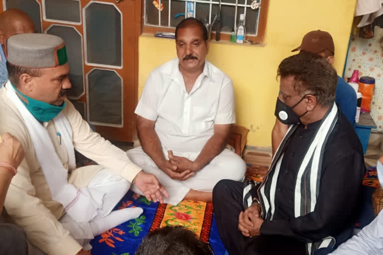 Kuldeep Rathore  gave solace to martyr