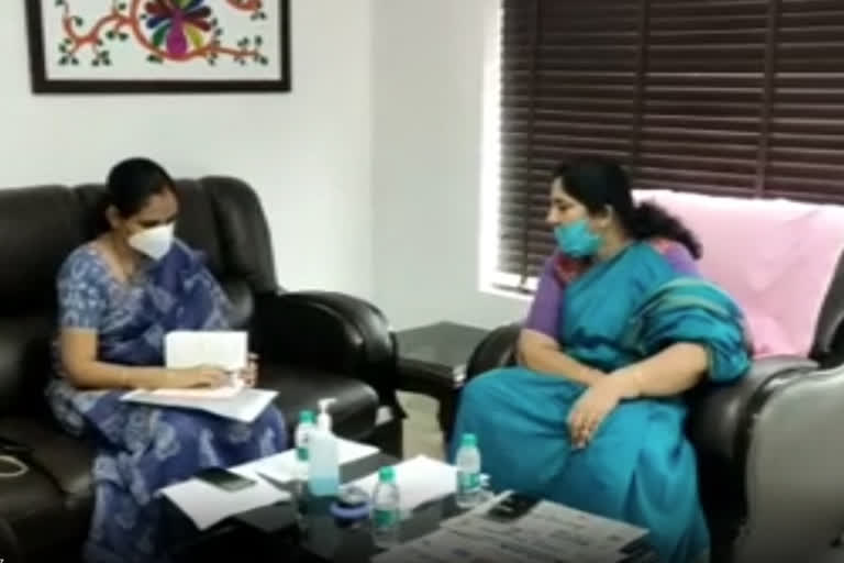 minister satyavathi rathod reviw meeting on works