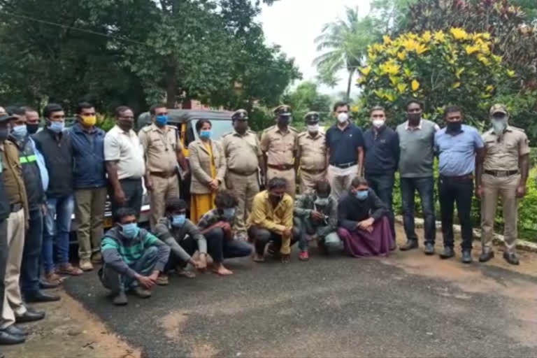 police arrested 6  people for selling marijuana Near school at Madikeri