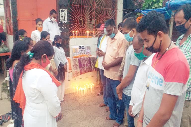 Panchayat representatives paid tribute to martyred