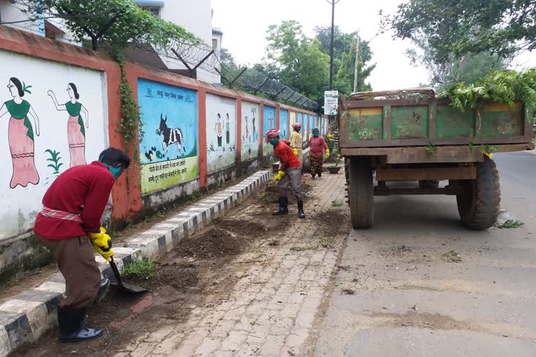 Cleanliness campaign in dumka