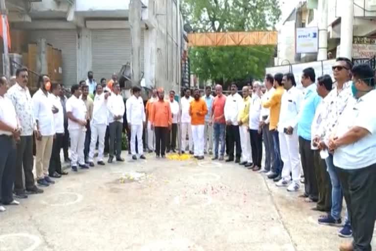 shivsena 54th anniversary celebrated in dhule city