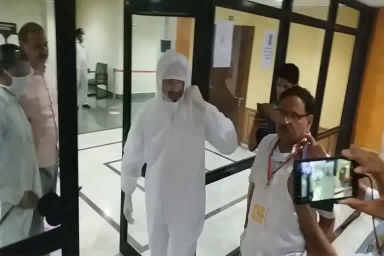 MLA Wajib Ali voted, Wajib Ali wearing PPE kit