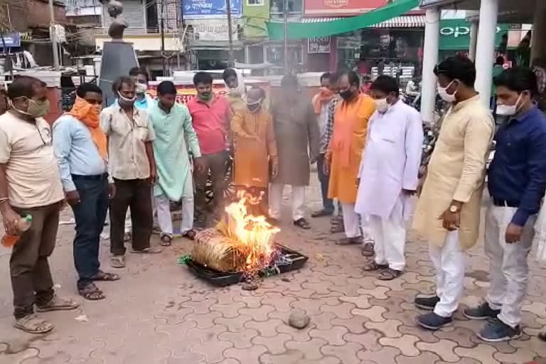 Two minutes of silence paid tribute to the martyred soldiers