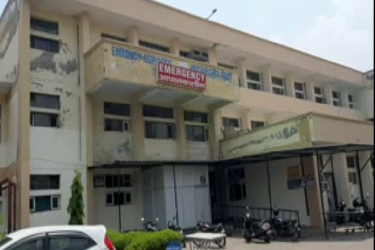 cmo relative admitted in palwal civil hospital found corona positive
