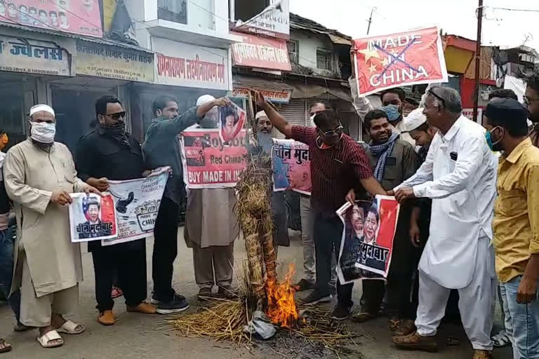 Muslim community burnt effigy of China in vidisha