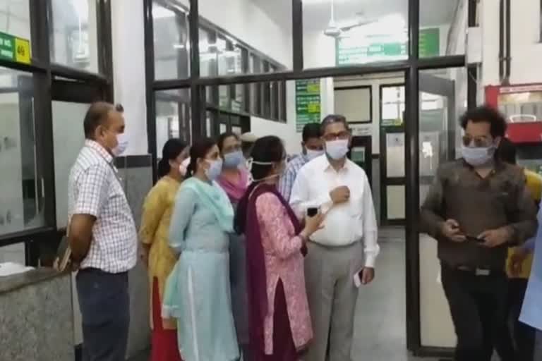 dc panchkula mukesh kumar ahuja visited civil hospital