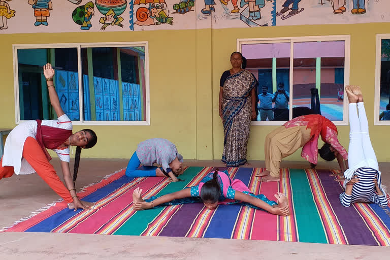 A Sevashrama Teaching Life Education through the Yoga