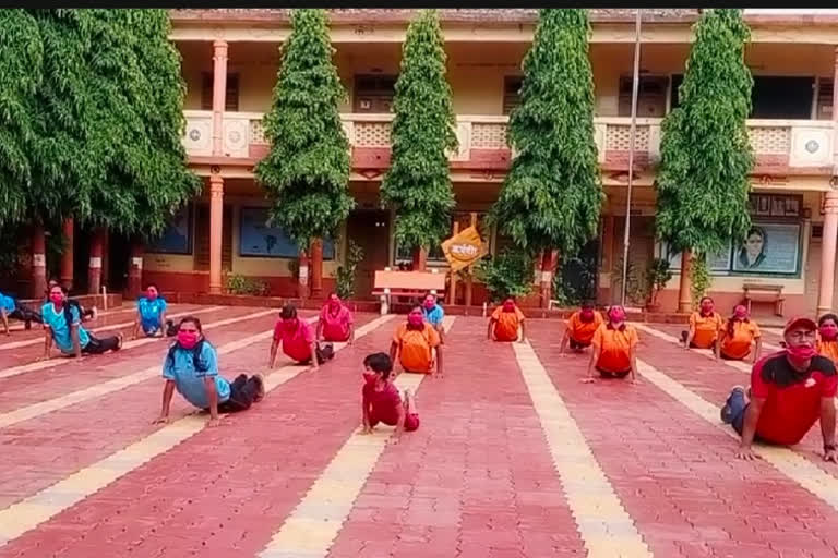 108 Sun salutations on the occasion of Yoga Day  in sangli