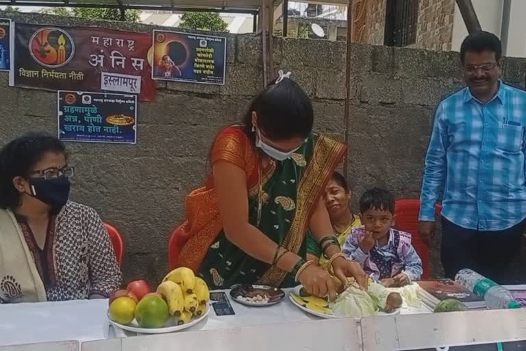 women split superstition during solar eclipse in sangli