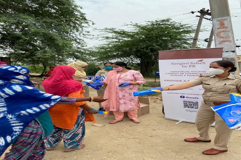 Sanitary napkins distributed to women in sonipat